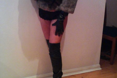 Halkalı Genç Escort Defne